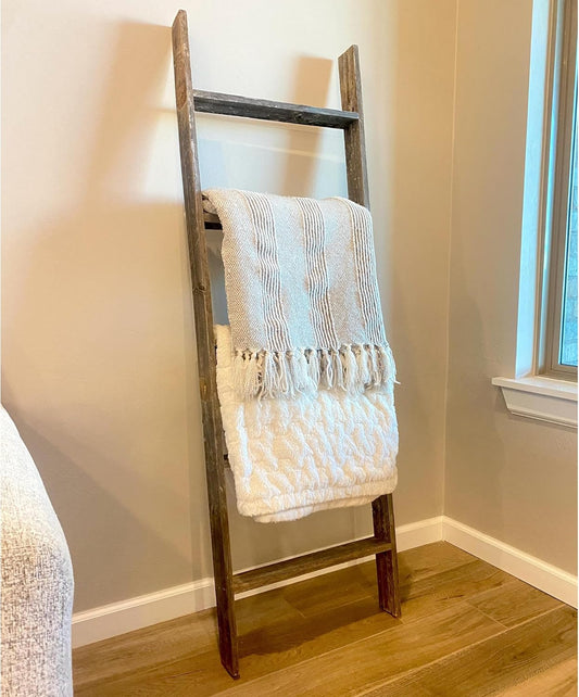 BARNWOODUSA Throw Blanket Ladder – Fully Assembled Reclaimed Wood – Rustic Decorative Ladder for Towels, Quilts– Perfect Farmhouse Decor for Bathroom, Porch, or Living Room,5' x 18" Weathered Gray