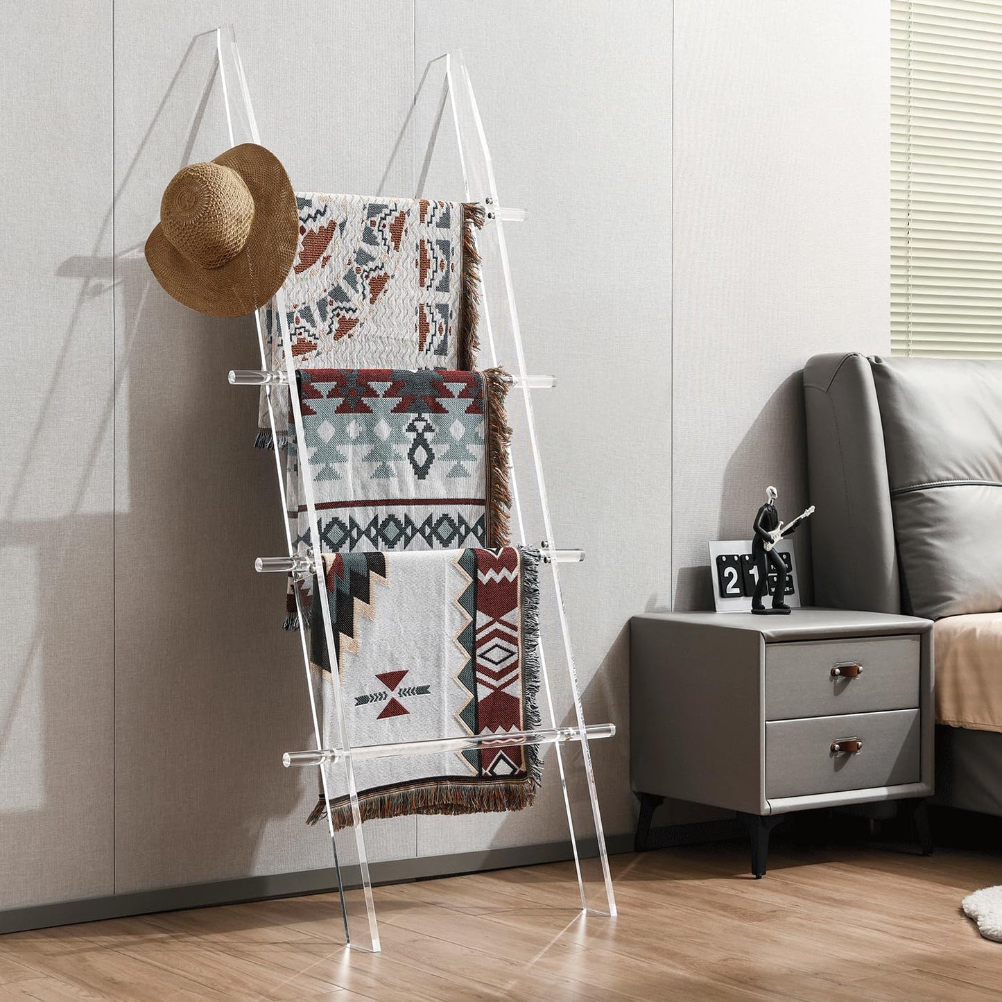 Blanket Ladder for Living Room and Bedroom, 4 Tier Transparent Anti Slip Wall Leaning Towel Rack, Waterproof Blanket Towel Rack, Quilt Shelf, Easy Assembly